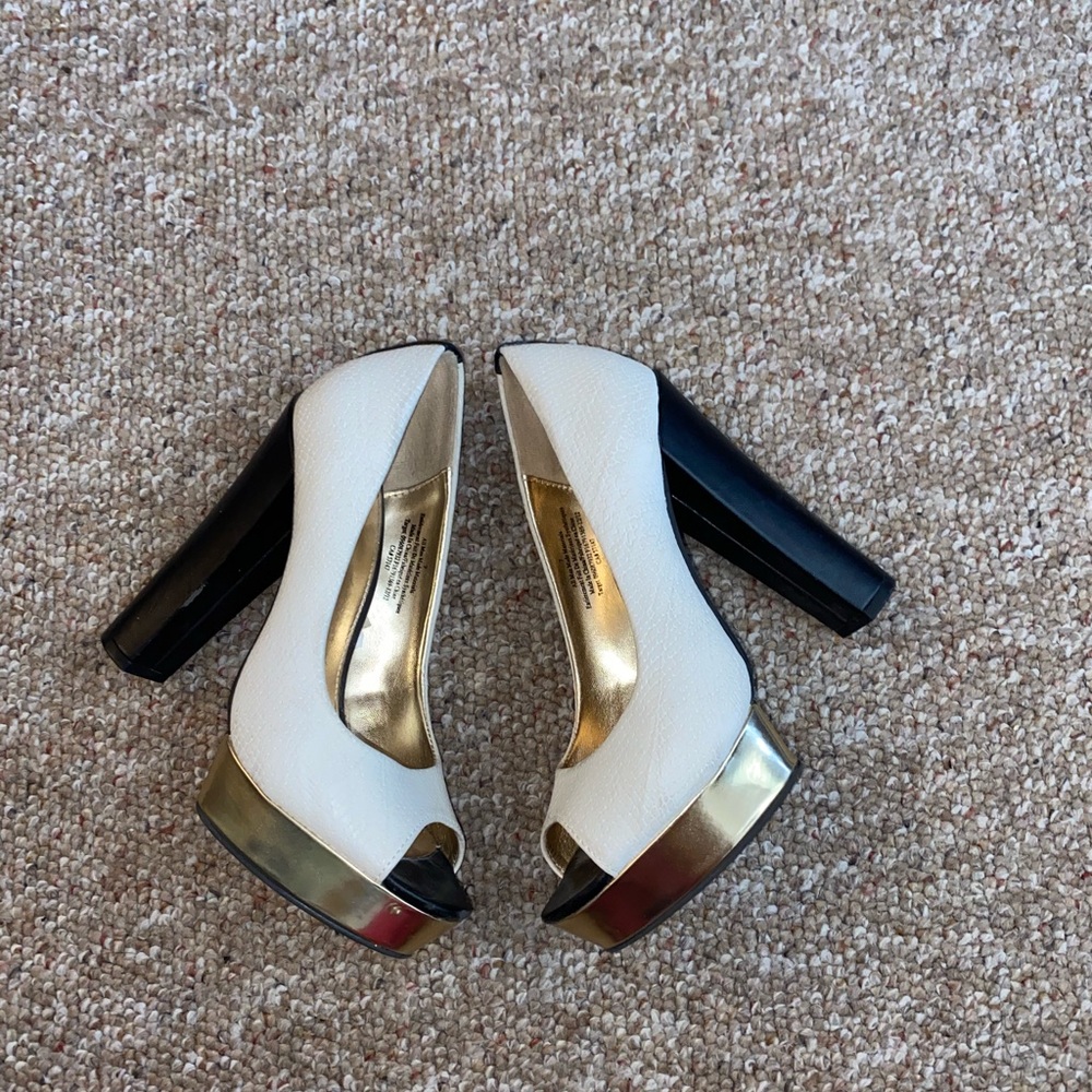 Mossimo block heels